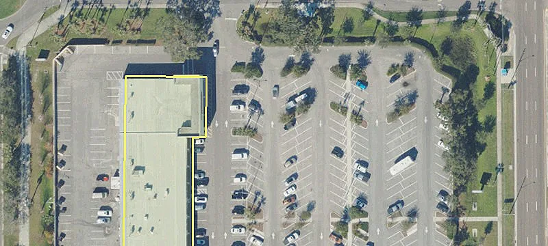 Retail Space in Publix-Anchored Center
