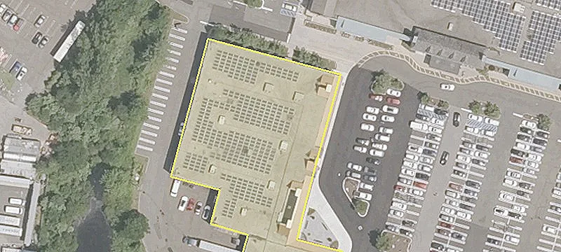 Retail Center on High-Traffic Corridor