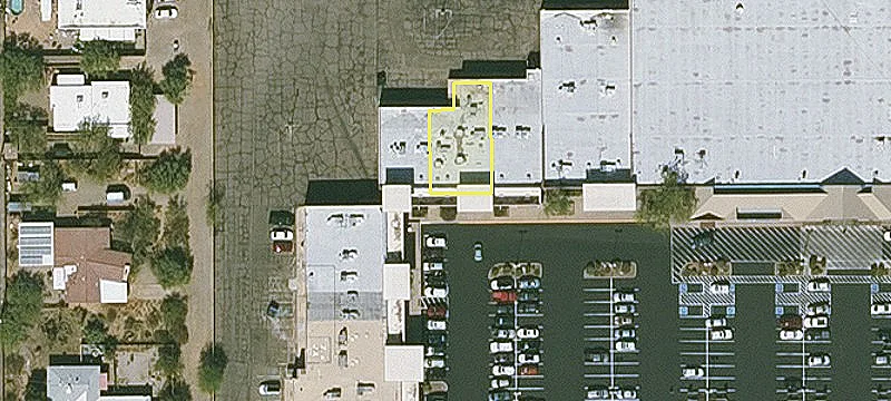 Retail Space in Attractive Center