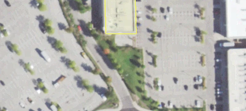 Retail Space in Belmont Cragin