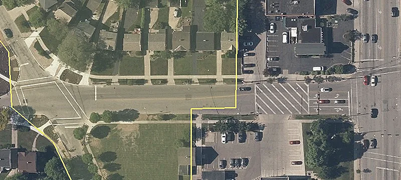 Retail Space in Cedar Center