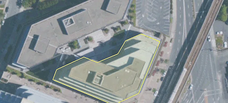 Office Space with Plaza Seating