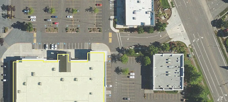 Retail Space in Tanasbourne Area