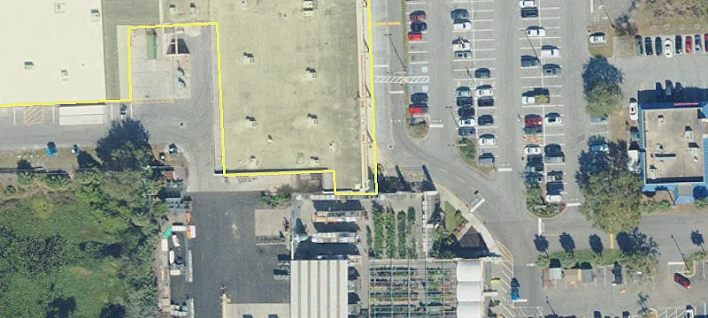 Retail Spaces on Busy Highway