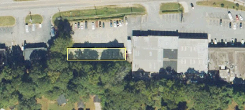 Retail Space in Chelsea's Plaza