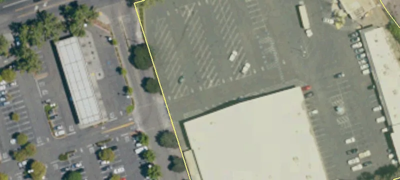 Freeway Visible Retail Opportunity