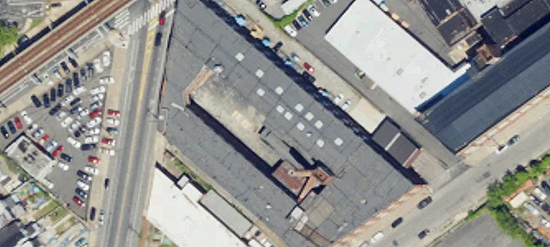 Spacious Industrial Building with Customization