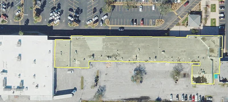 Retail Space on Manatee Avenue