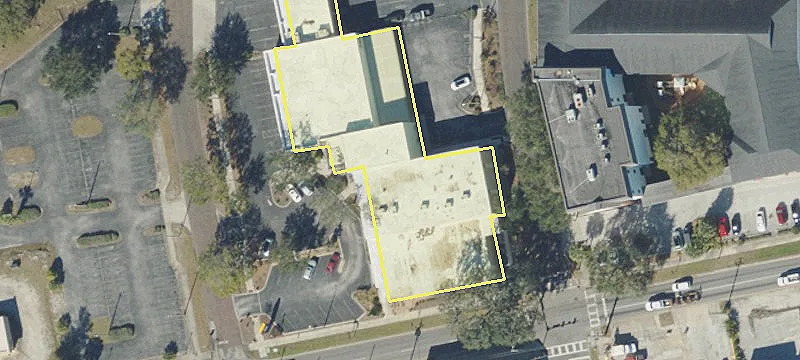 Retail Space with Prime Location