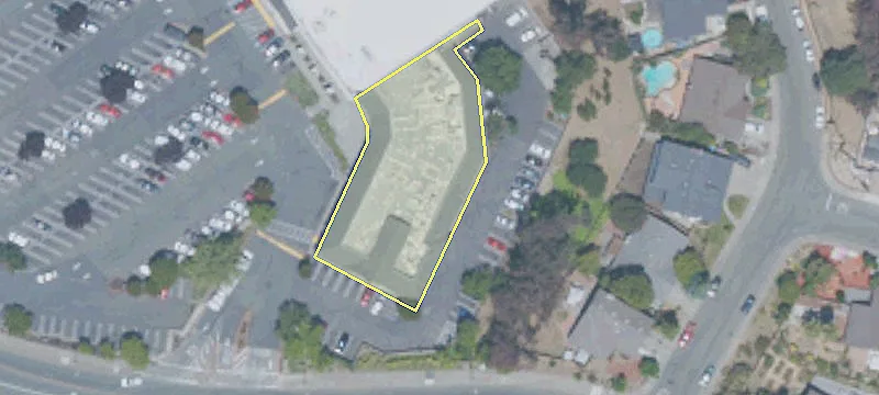 Retail Space in Safeway Center