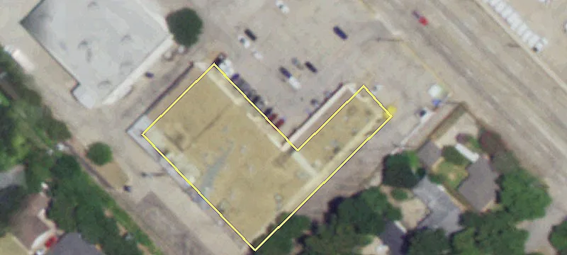 Retail Property on Lakeland Drive