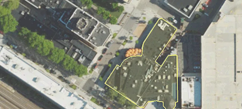 Retail Space in Suburban Square