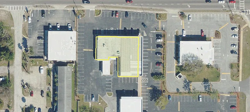 Retail Space with High Visibility