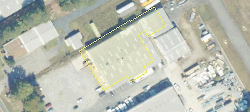 Fenced Lot Near I-95