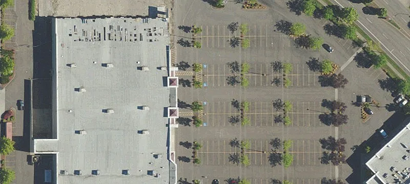 Retail Space in Tanasbourne Area
