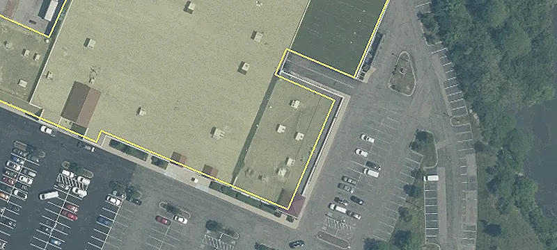 Retail Space Near Major Retailers