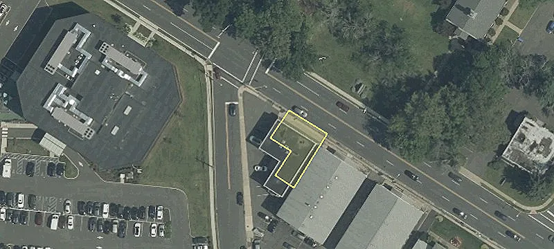 Retail/Office Space with Parking