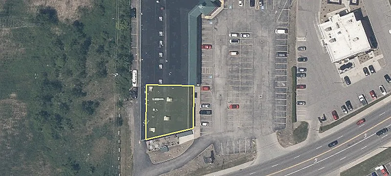 Retail/Medical Space in Plaza East