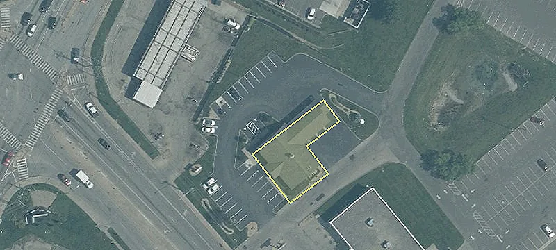 Freestanding Building on Hard Corner