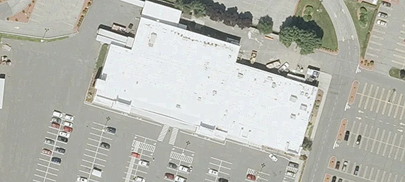 Prime Retail Space on Riverdale