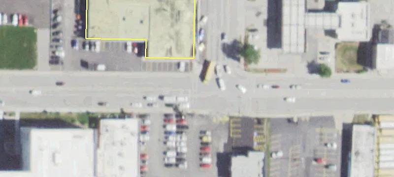 Retail Space in Jewel-Osco Center