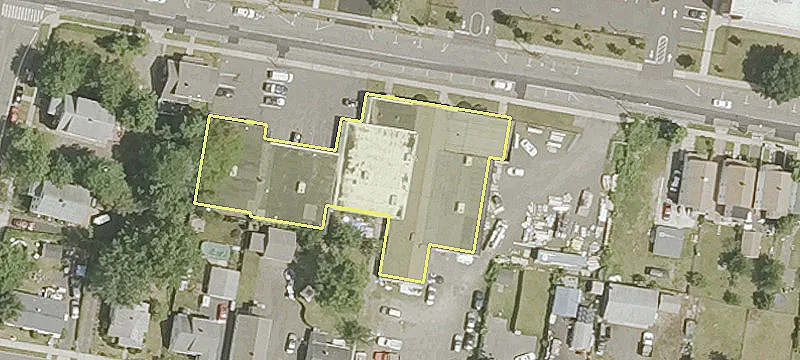 Industrial Building with Lease in Place
