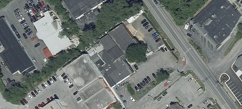 Flex/Retail Building on Falls Road