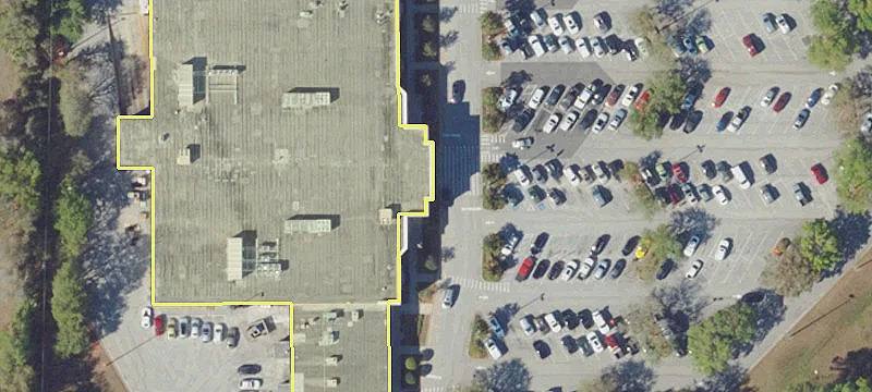 Retail Space in Publix-Anchored Center