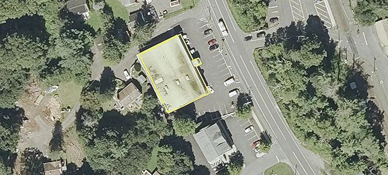 Retail Space in Ridgefield