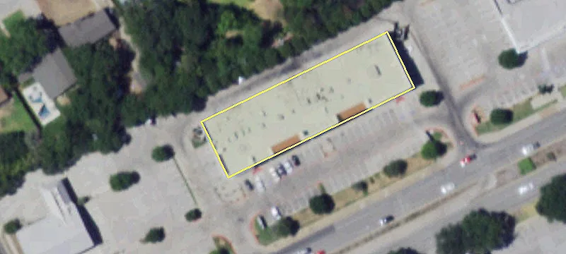 Retail Space in Camp Bowie