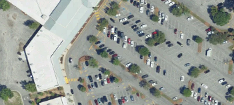 Retail Space in Prime Location