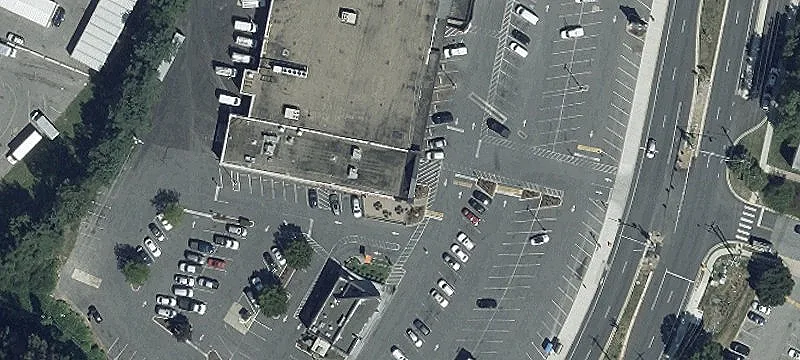 Retail Space Near Metro Station