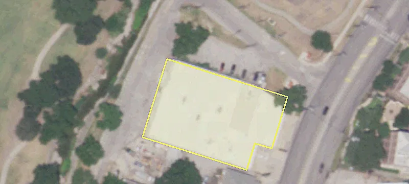 Broadway Street Retail/Warehouse Opportunity