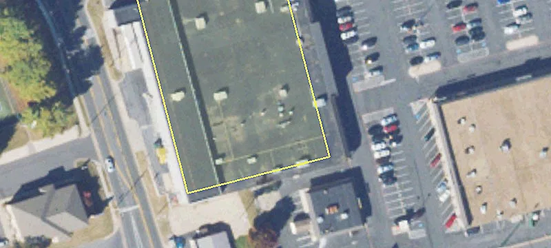 Retail Space in Cloverleaf Center