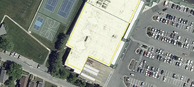 Retail Space Near Giant Available