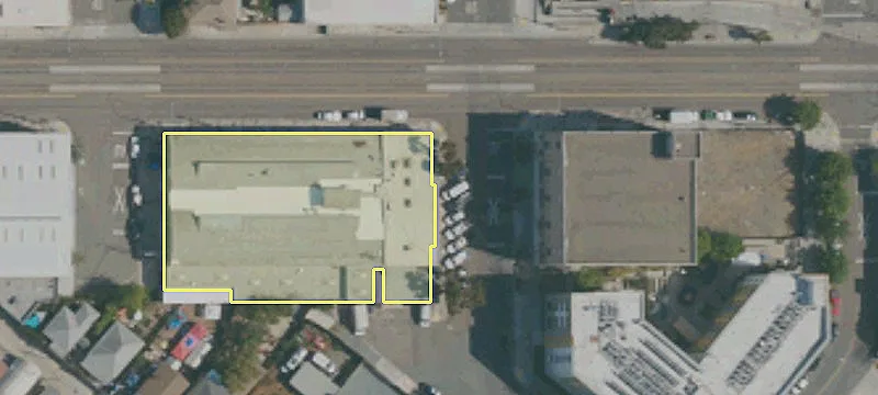 Warehouse/Showroom Near I-5 & SR-94