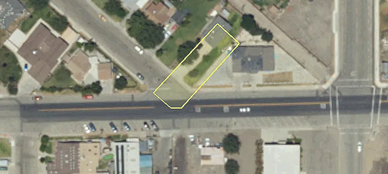 San Joaquin Plaza Retail Space