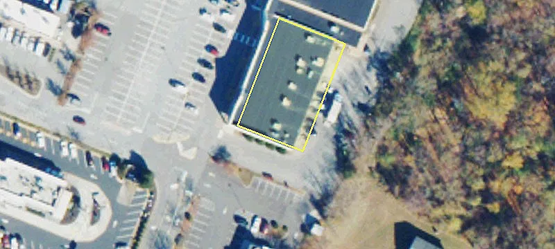 Retail Space in Bedford Plaza