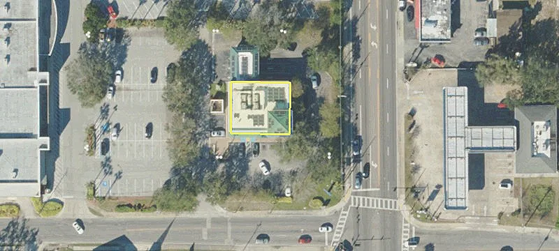 Retail Space in Publix-Anchored Center
