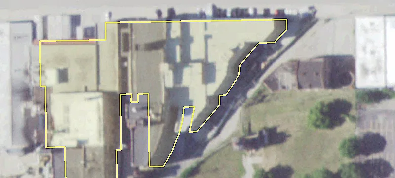 Bridgeport Warehouse with Loading Docks