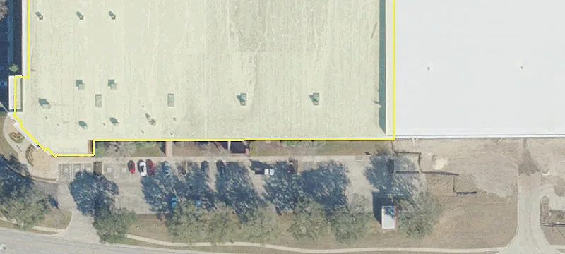 Industrial Space with 32' Clearance