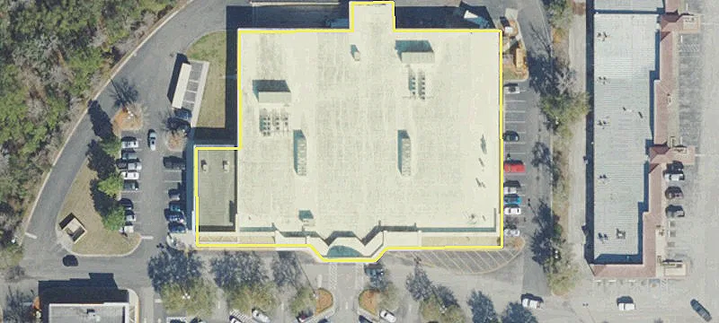 Retail Space in Publix-Anchored Center