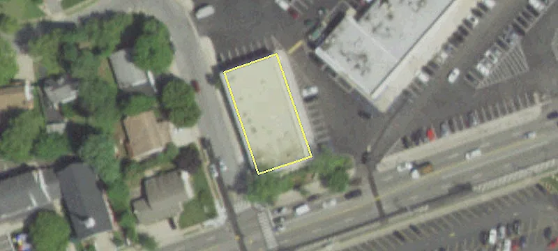 Retail Space in Plainview