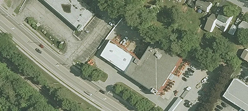 High Visibility Retail/Industrial Space
