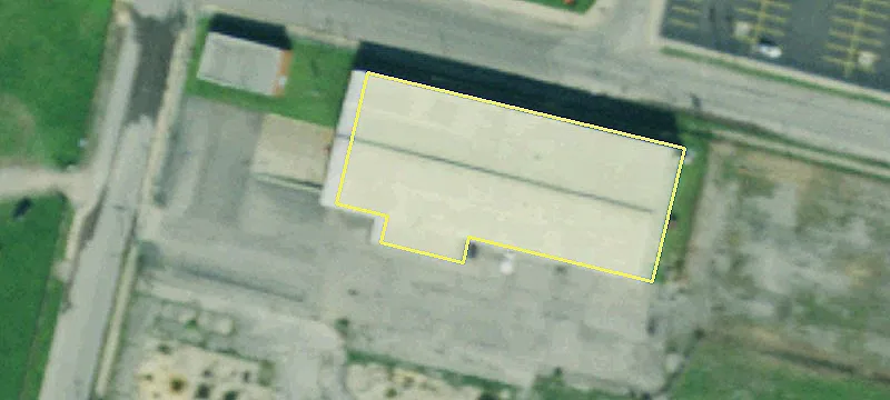 Industrial Building with Cranes For Rent