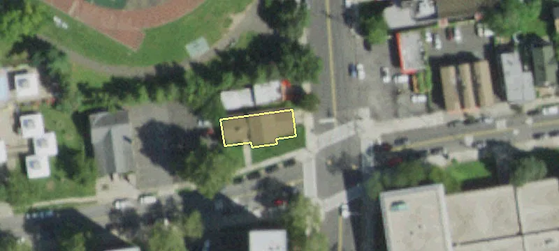 High-Traffic Retail Space Near Fulton