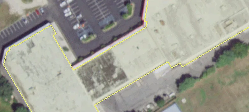 Riverhead Retail Space Available