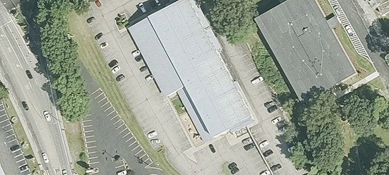 Retail Space with High Visibility