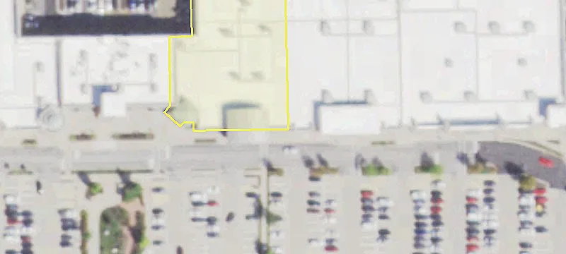 Retail Space in Naperville Center