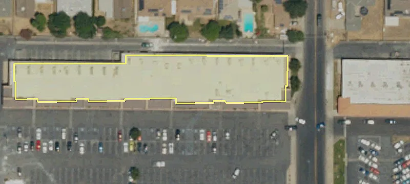 Retail Space on Ming Avenue